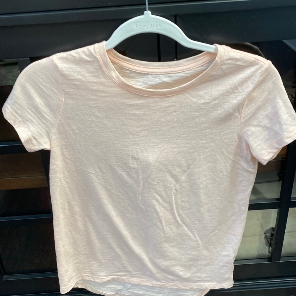 Girls Old Navy pink soft t-shirt